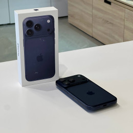 Apple iPhone 17 Pro 256 ГБ (eSIM) «Темно-синий»