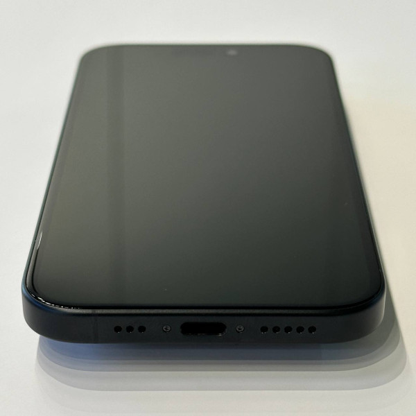 Apple iPhone 16 128 ГБ (eSIM + nano SIM) Черный — фото 5