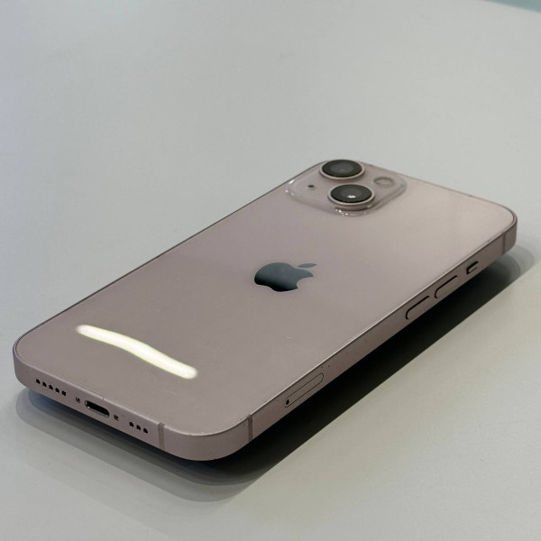 Apple iPhone 13 128 ГБ Розовый — фото 2