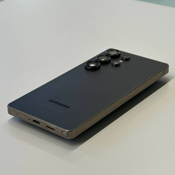 Samsung Galaxy S25 Ultra 12/256 Гб Титановый черный — фото 2