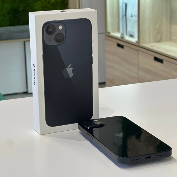 Apple iPhone 13 128 ГБ Темная Ночь