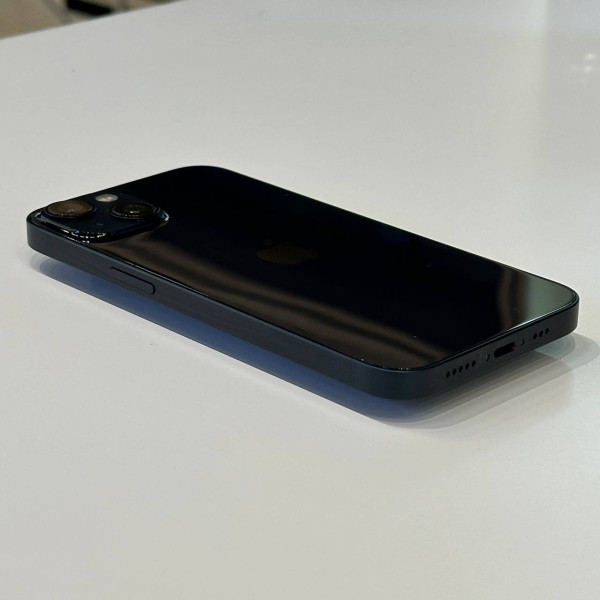 Apple iPhone 13 128 ГБ Темная Ночь — фото 3