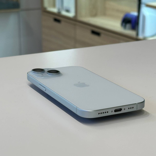 Apple iPhone 15 128 ГБ Синий — фото 3