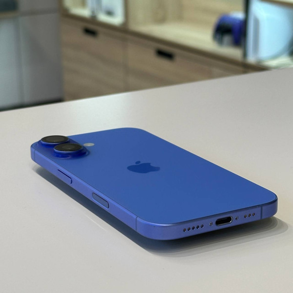 Apple iPhone 16 128 ГБ (eSIM + nano SIM) Ультрамарин